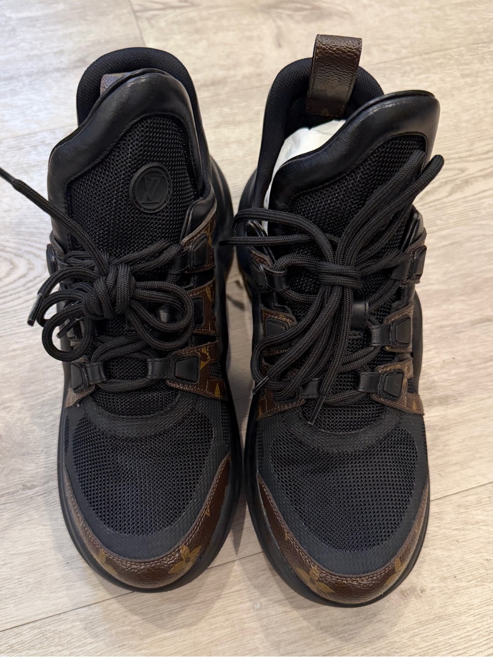 Louis Vuitton Archlight Sneakers in Black w/Brown LV Monogram - Size 39 - Picture 2 of 8